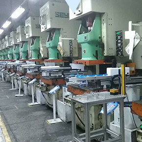 誠瑞豐五金沖壓加工自動(dòng)化生產(chǎn)線